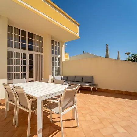 Ponta Grande 公寓式酒店