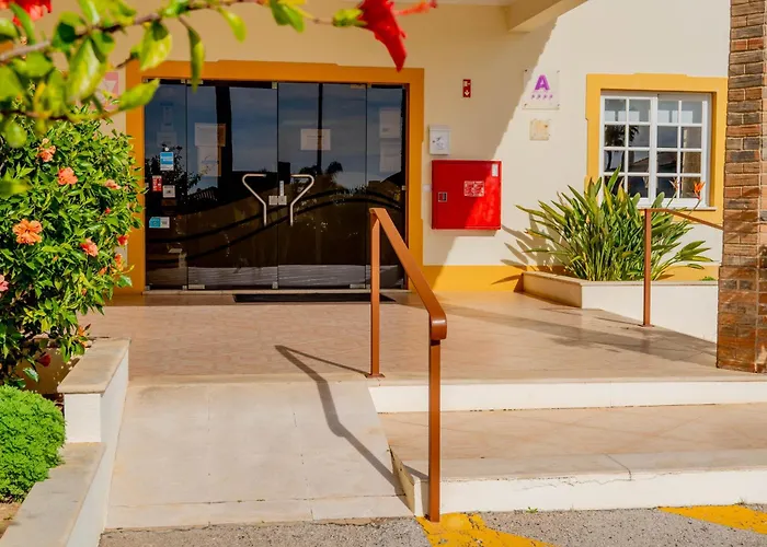 Ponta Grande Apartahotel 5*