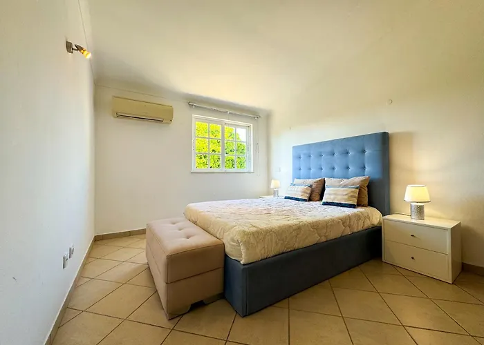 Ponta Grande Apartahotel 5*