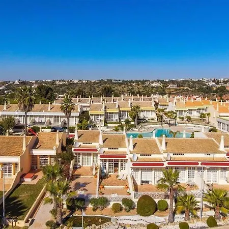 Ponta Grande Aparthotel *