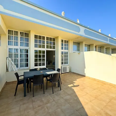 Lägenhetshotell Ponta Grande