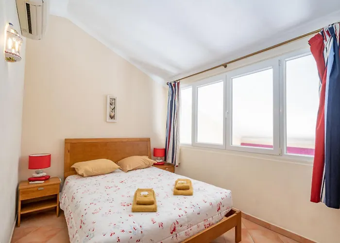 Ponta Grande Lägenhetshotell 5*